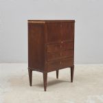 1467 7286 CHEST OF DRAWERS